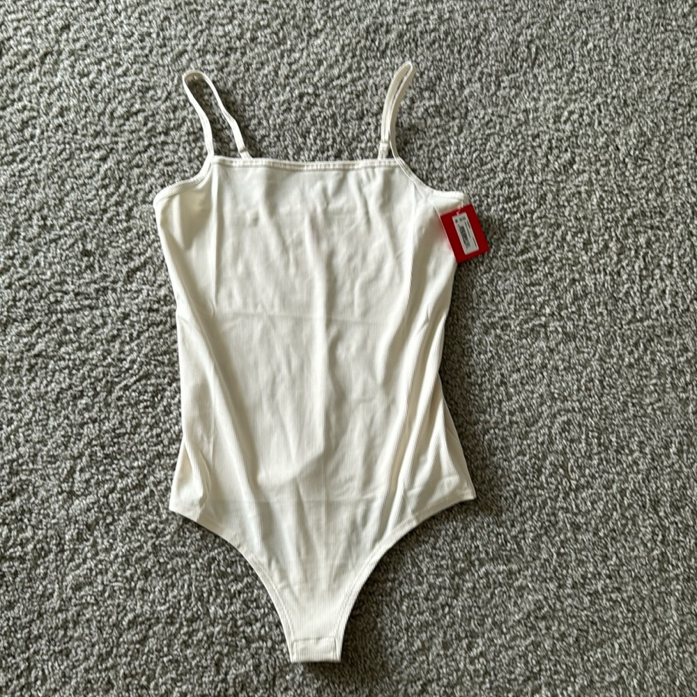 Women’s Spanx Ribbed Cami Bodysuit Size Medium NWT Off-White